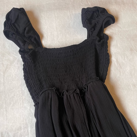 Urban Outfitters “Nova” smocked wide leg jumpsuit - Picture 5 of 8